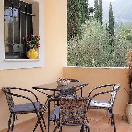 Captain's Countryside For Up To 9 Visitors Holiday home Kynopiastai