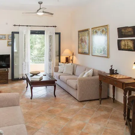 Captain's Countryside For Up To 9 Visitors Holiday home