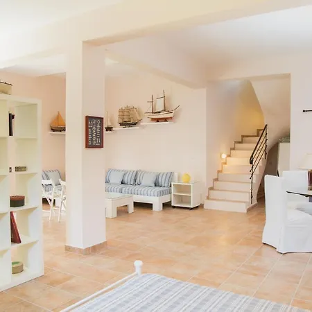 Holiday home Captain's Countryside For Up To 9 Visitors